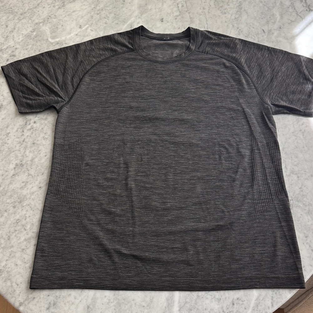 LULULEMON - Gray Athletic Shirt (L)